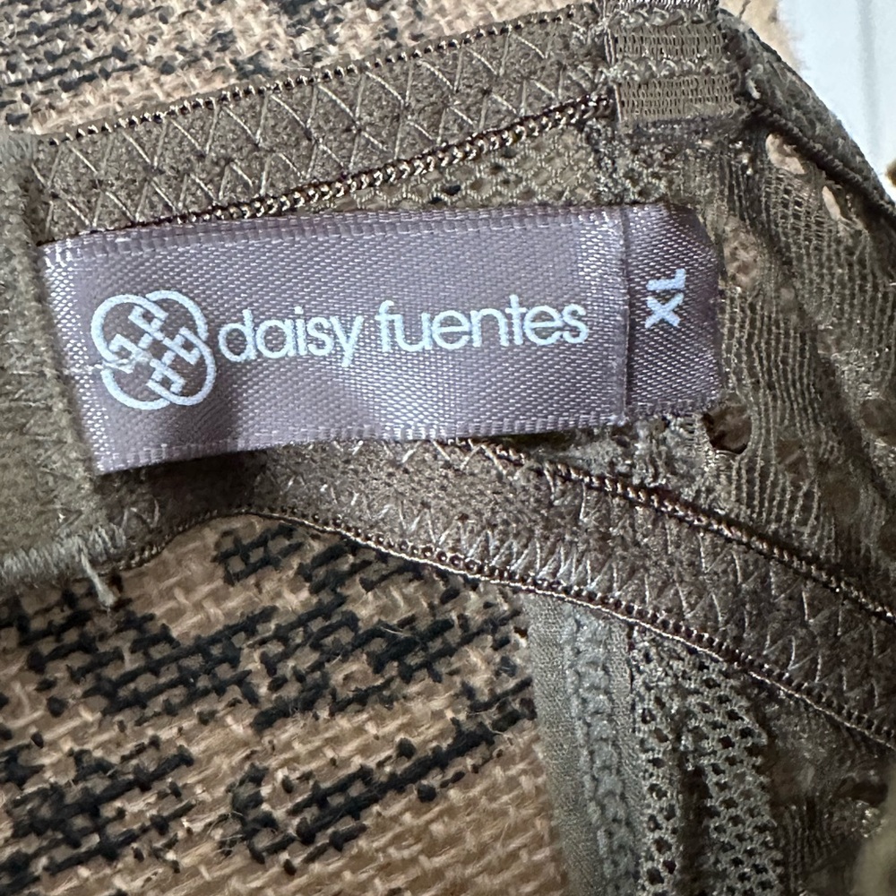 🆕Daisy Fuentes Lace Teddy - Picture 8 of 16